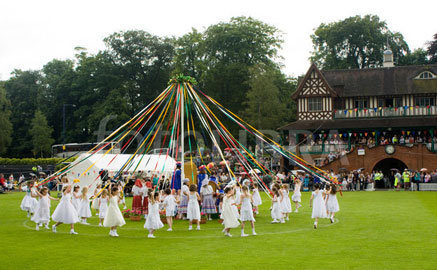 Maypole festival