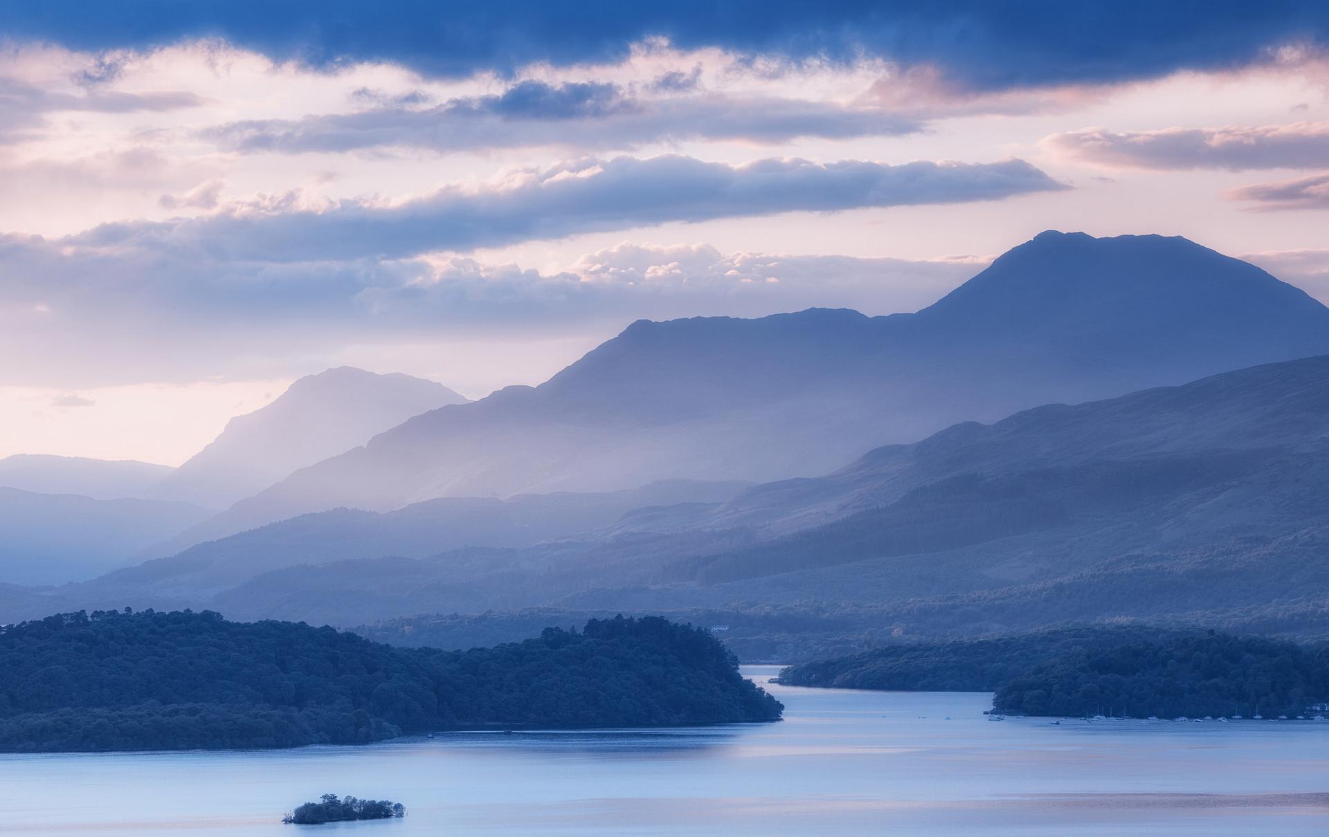 crannog on Loch Lomond