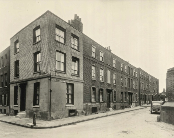 Swedenborg Square 1945 (City of London, London Metropolitan Archives)