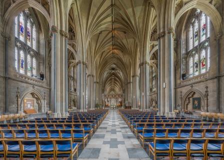 Bristol Cathedral demonstrating use of Purbeck Marble © Dillif, Wikipedia